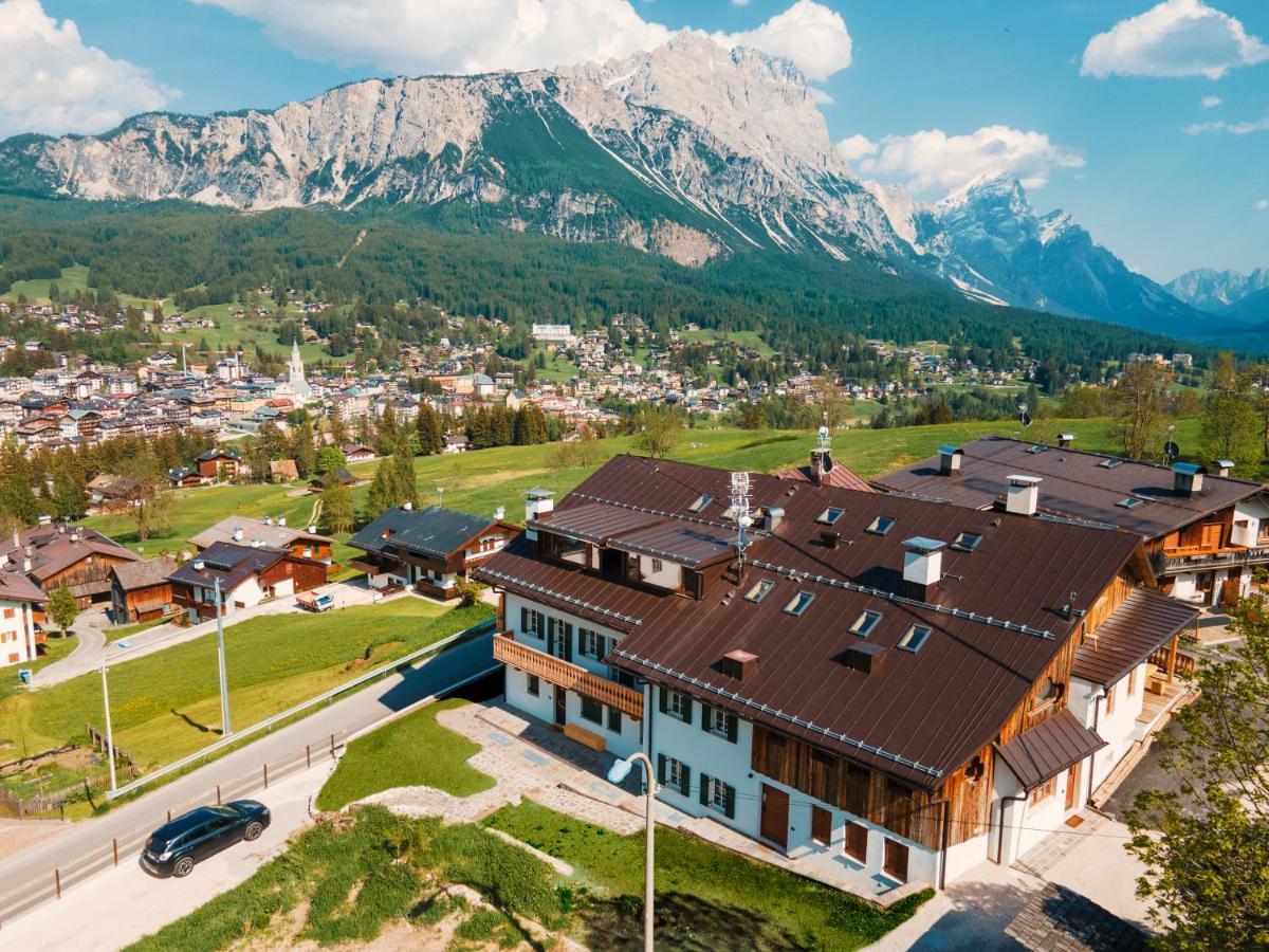 Chalet Socrepes - Dolomiti Skyline Cortina d'Ampezzo Exterior foto
