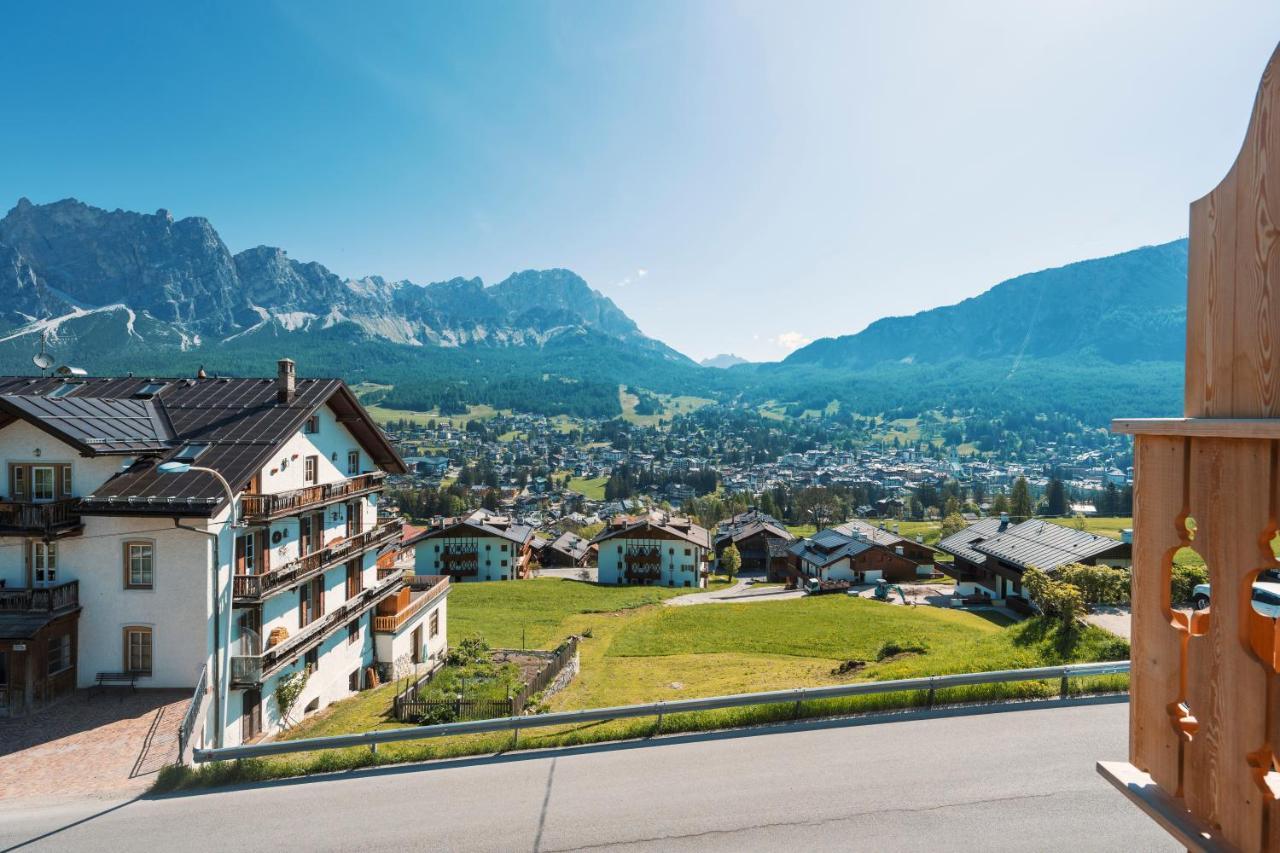 Chalet Socrepes - Dolomiti Skyline Cortina d'Ampezzo Exterior foto